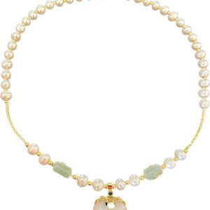 JADE PENDANT NECKLACE