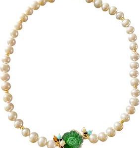 GREEN AGATE AND PEARL NECKLACE