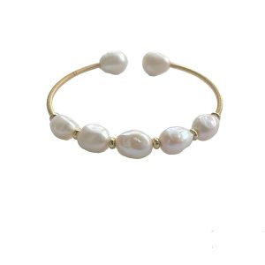 ZEVAR LINE BANGLE