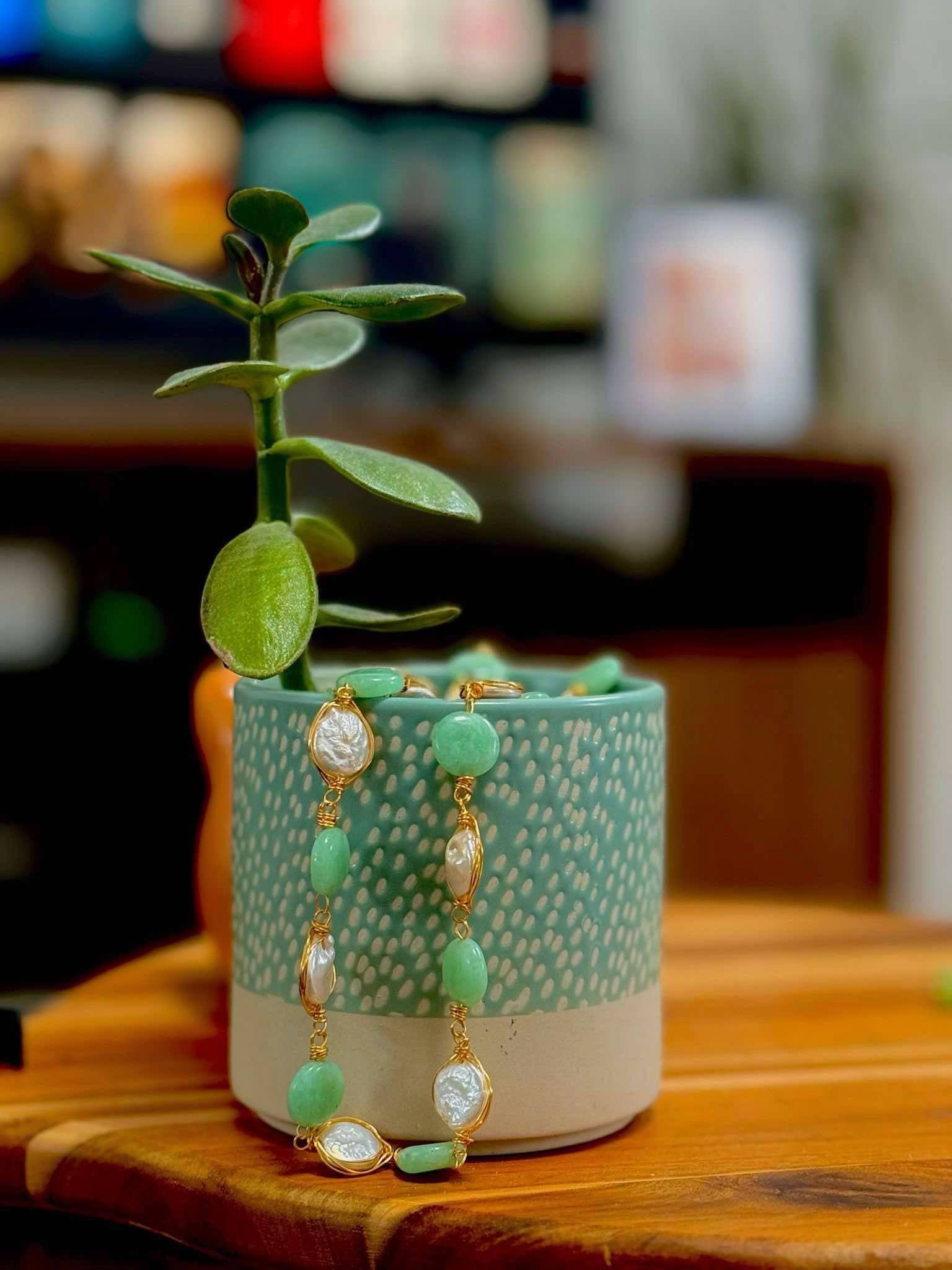 ZEVAR NECKLACE WITH JADE AND PEARL