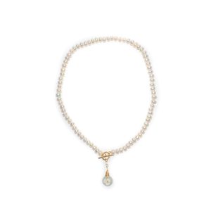 WHITE PEARL WITH JADE FLOWER DROP