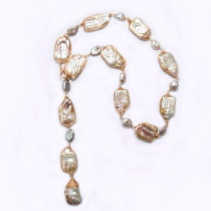 BAROQUE Y SHAPE NECKLACE IN GOLD WIRE